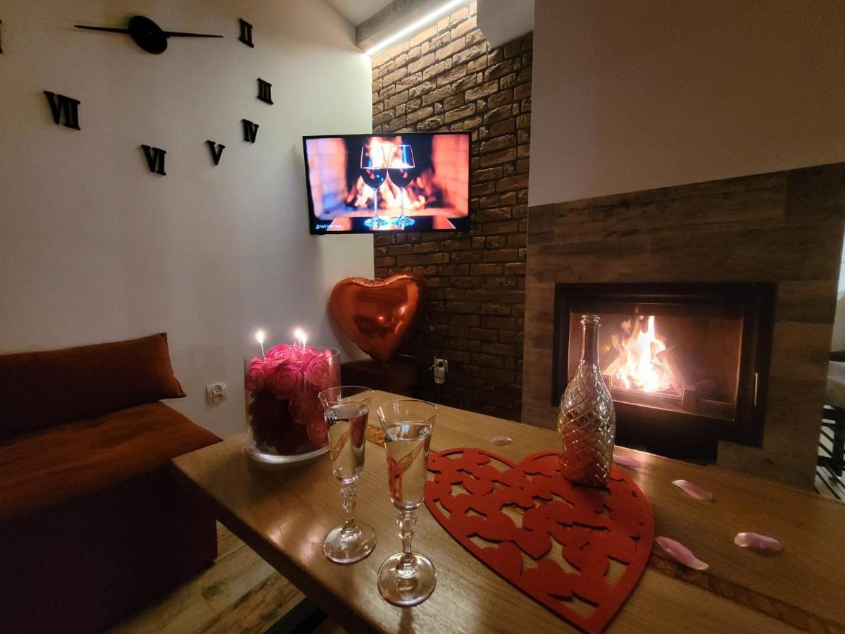Urocza Kryjowka Ze Spa レスコ エクステリア 写真