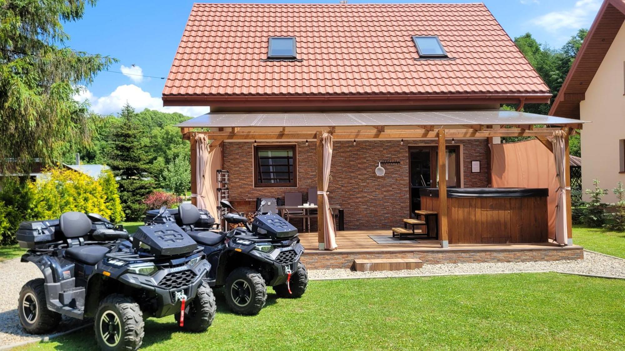 Urocza Kryjowka Ze Spa レスコ エクステリア 写真